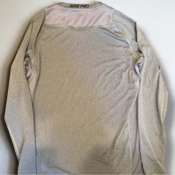 Nike Men's Long Sleeve Shirt in Light Gray - Picture 3 of 6